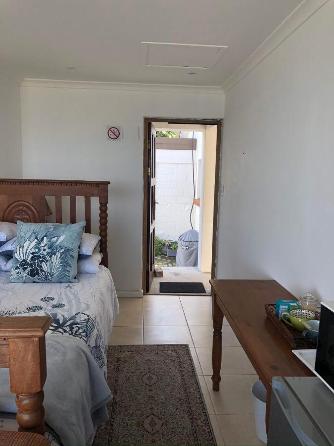 Ollava Guesthouse Simon's Town Bagian luar foto