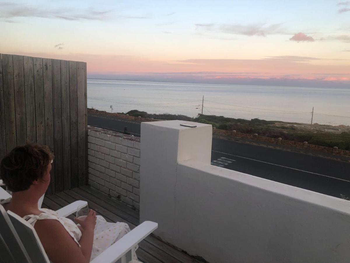 Ollava Guesthouse Simon's Town Bagian luar foto