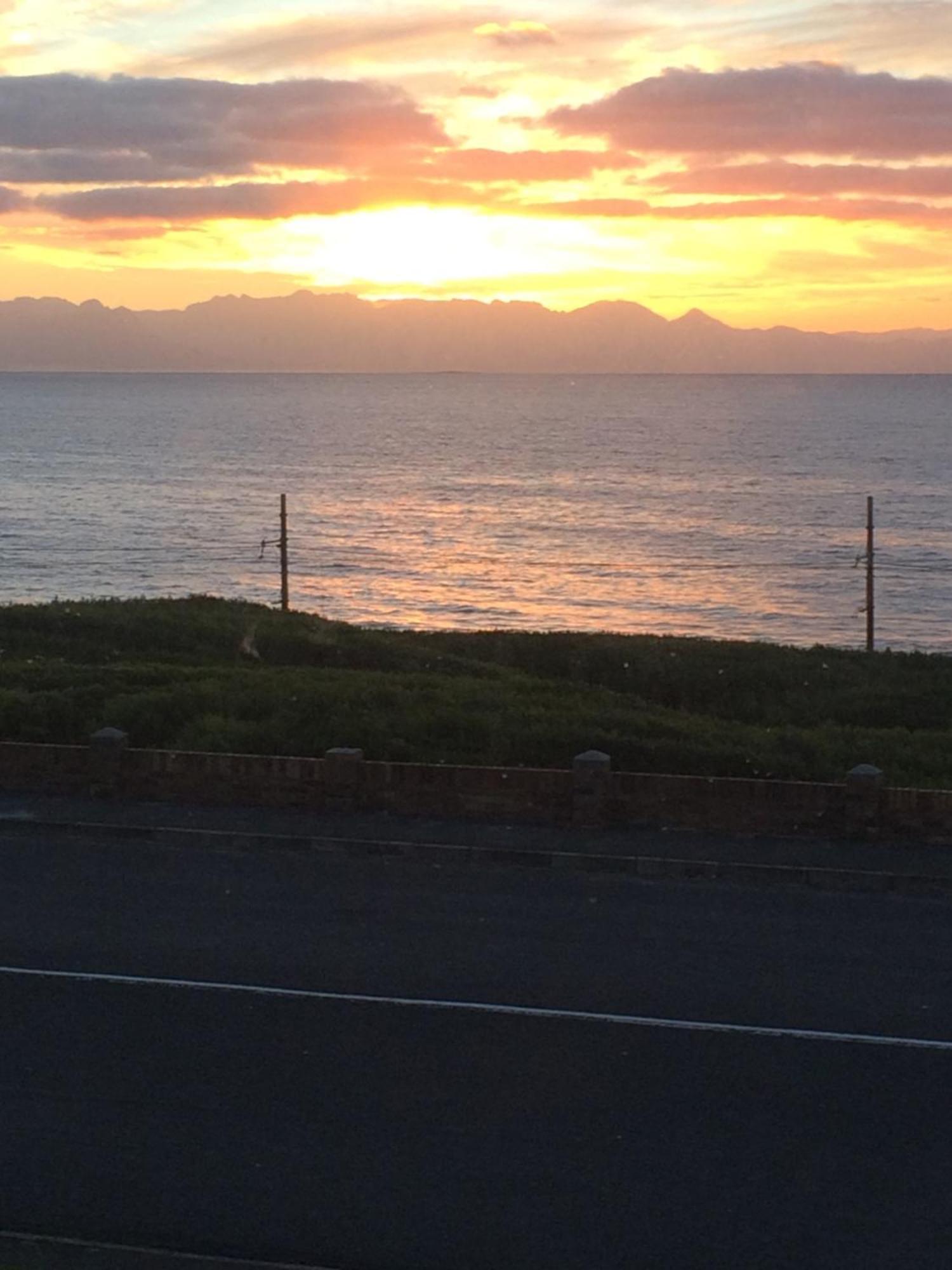 Ollava Guesthouse Simon's Town Bagian luar foto