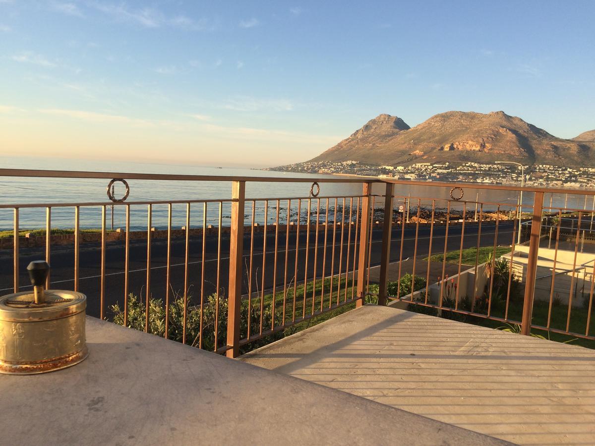 Ollava Guesthouse Simon's Town Bagian luar foto