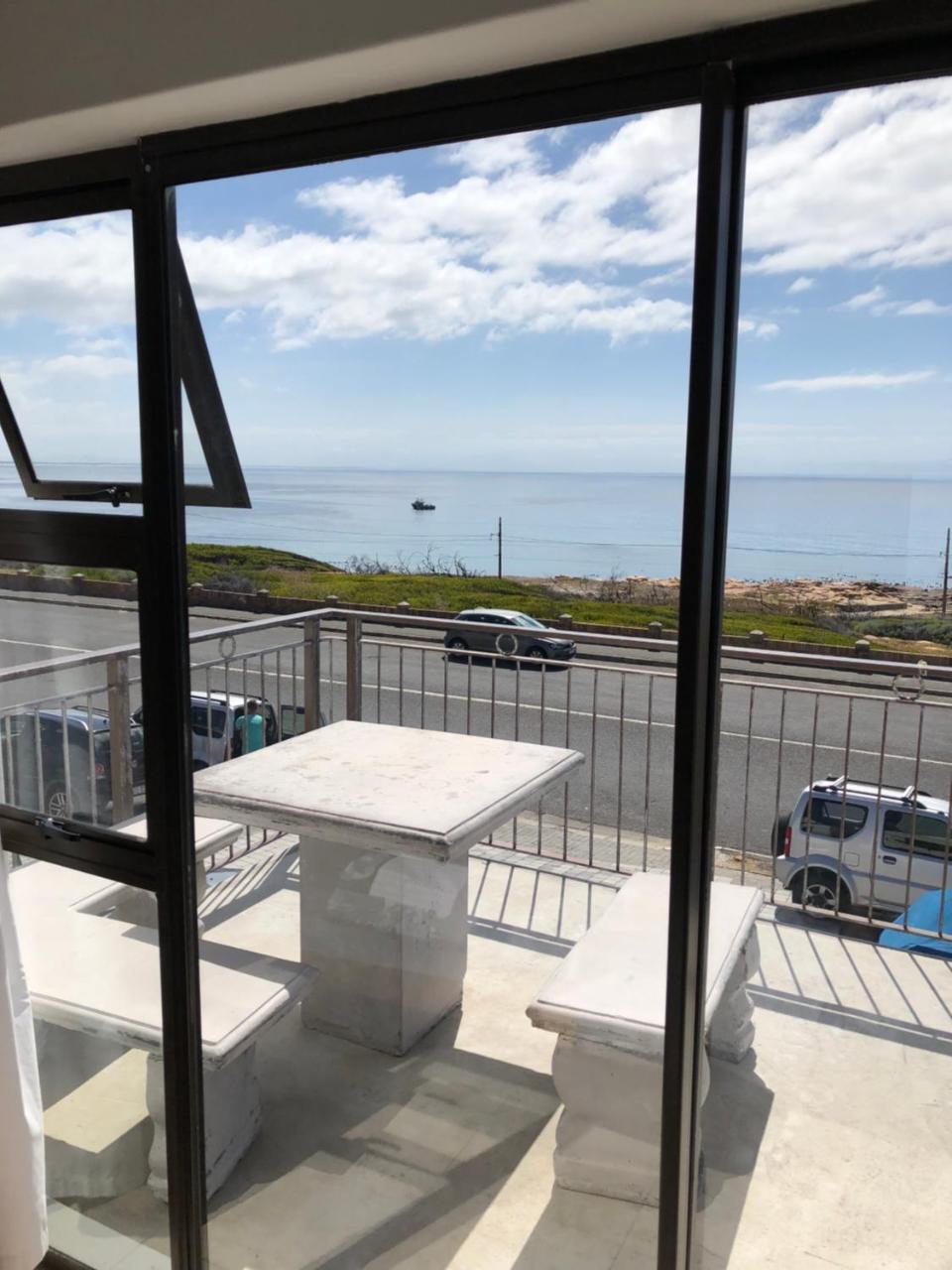 Ollava Guesthouse Simon's Town Bagian luar foto