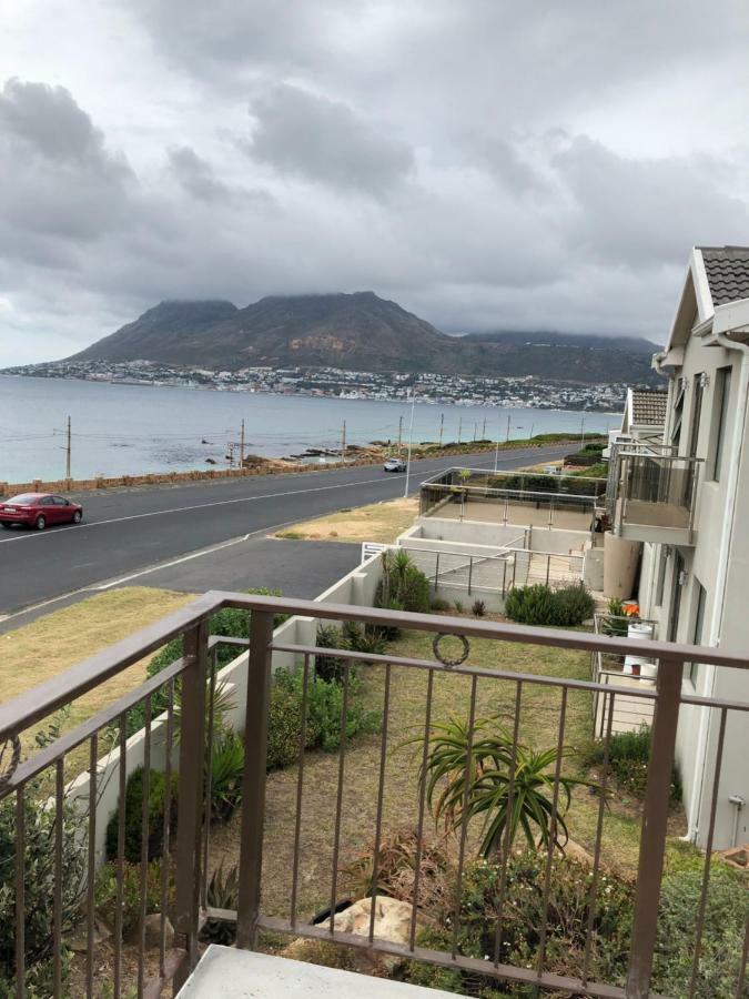 Ollava Guesthouse Simon's Town Bagian luar foto
